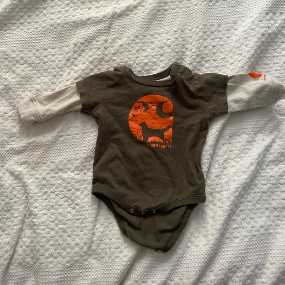 Carhartt onesie - Picture 2 of 3